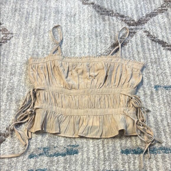 New Allie Rose Beige Ruffle Tank Top M - Picture 2 of 4